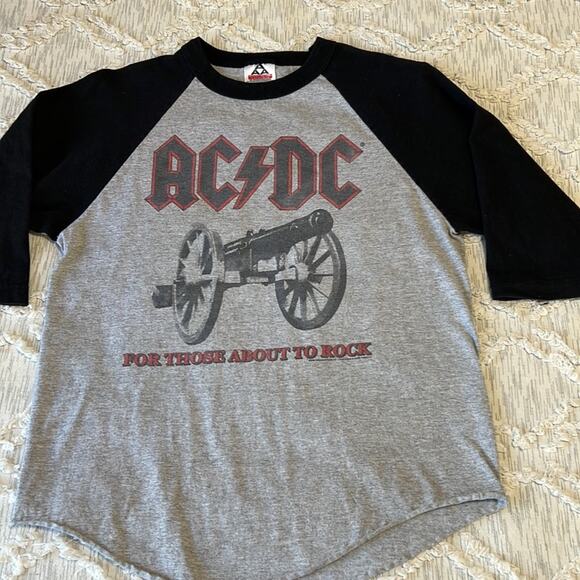 Vintage AC/DC Women’s T-Shirt Size Medium 2003 3/4 Sleeve Baseball Style - Picture 1 of 10